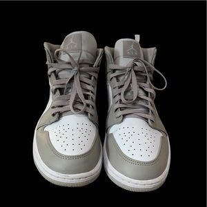 Air Jordan 1 Mid Linen Men’s